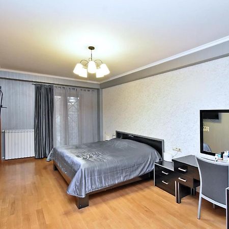 Dos Guest House Erevan Exterior foto